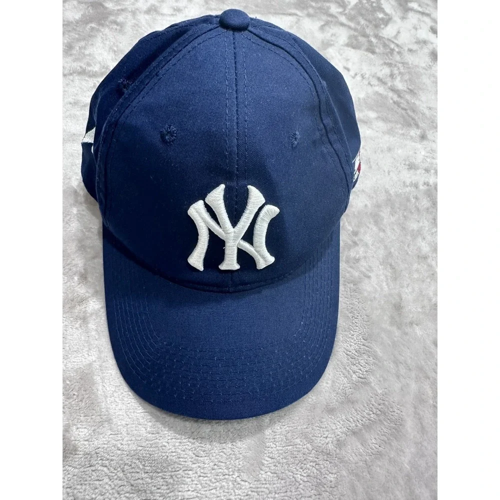 OC Sports New York Yankees Hat Navy Blue Team MLB Curved Cap Winged 8 Logo